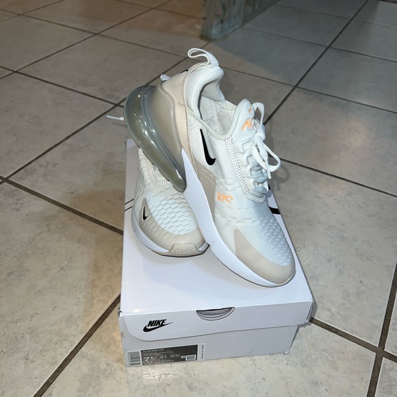 Nike air max 270. - Picture 5 of 8